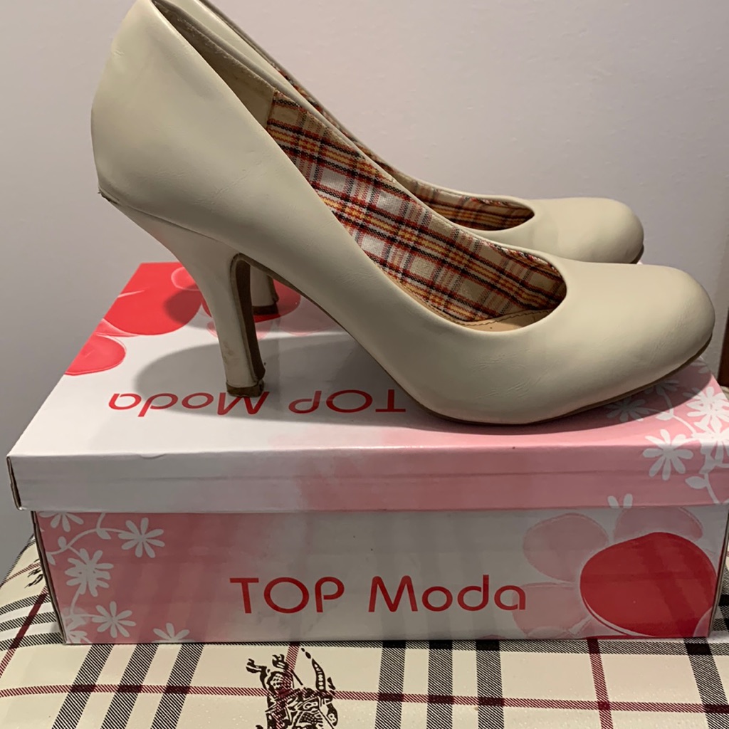 Top Moda Brand Beige Heels